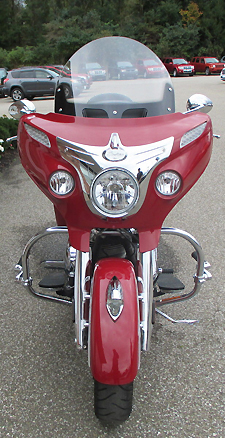 2014 Indian Chieftain front view
